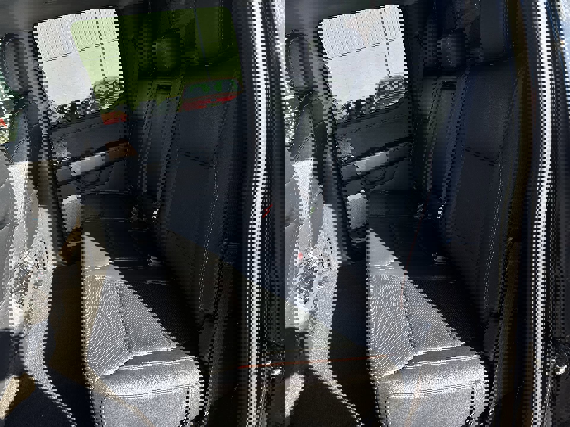 Used 2023 Ford F350 Lariat w/ Lariat Ultimate Package image 25