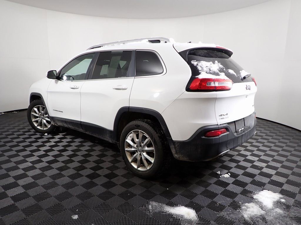Used 2016 Jeep Cherokee Limited image 12