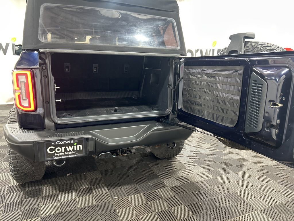 Used 2021 Ford Bronco Badlands image 17