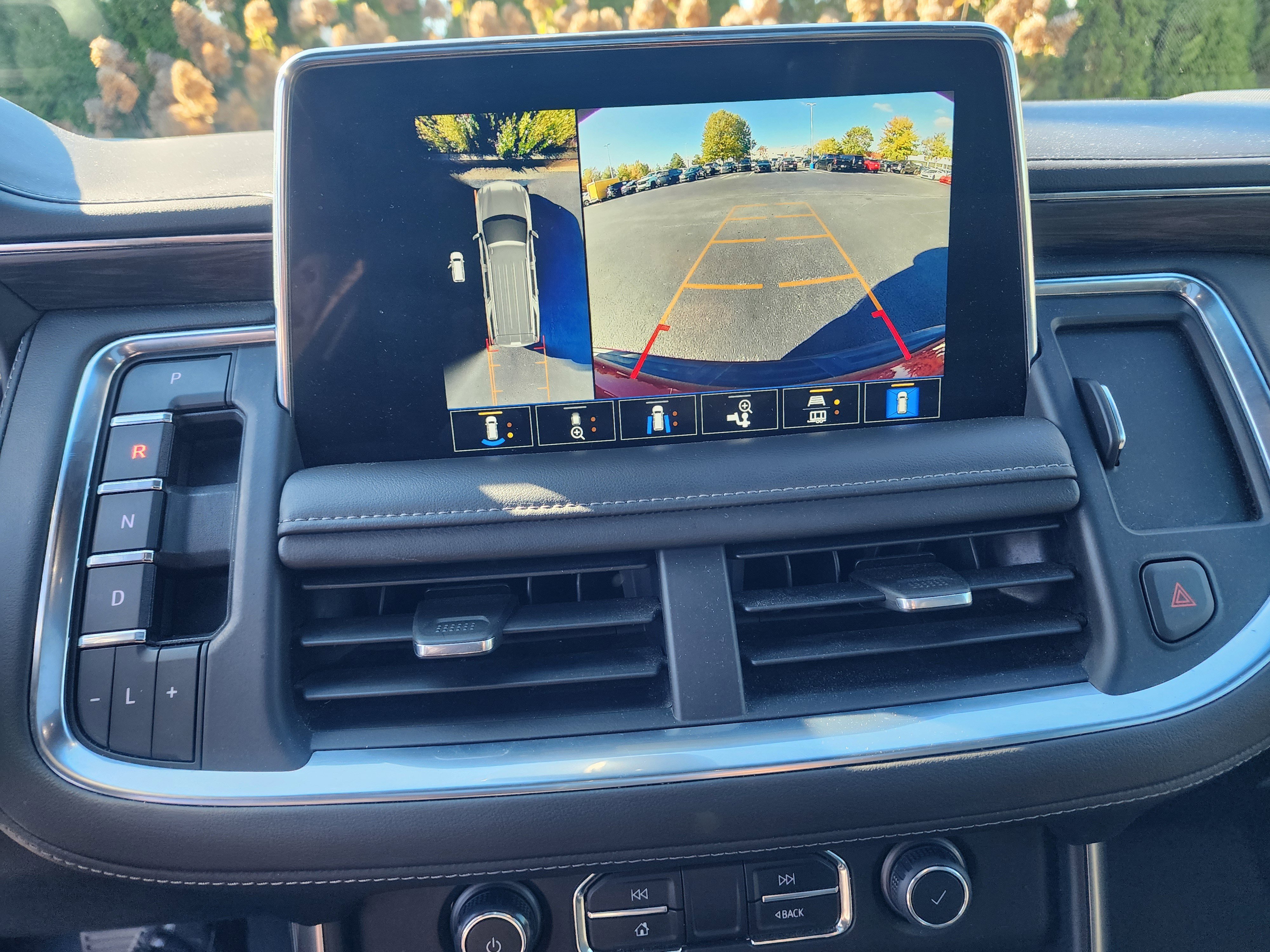 Used 2022 Chevrolet Tahoe Z71 w/ Z71 Off-Road Package image 35