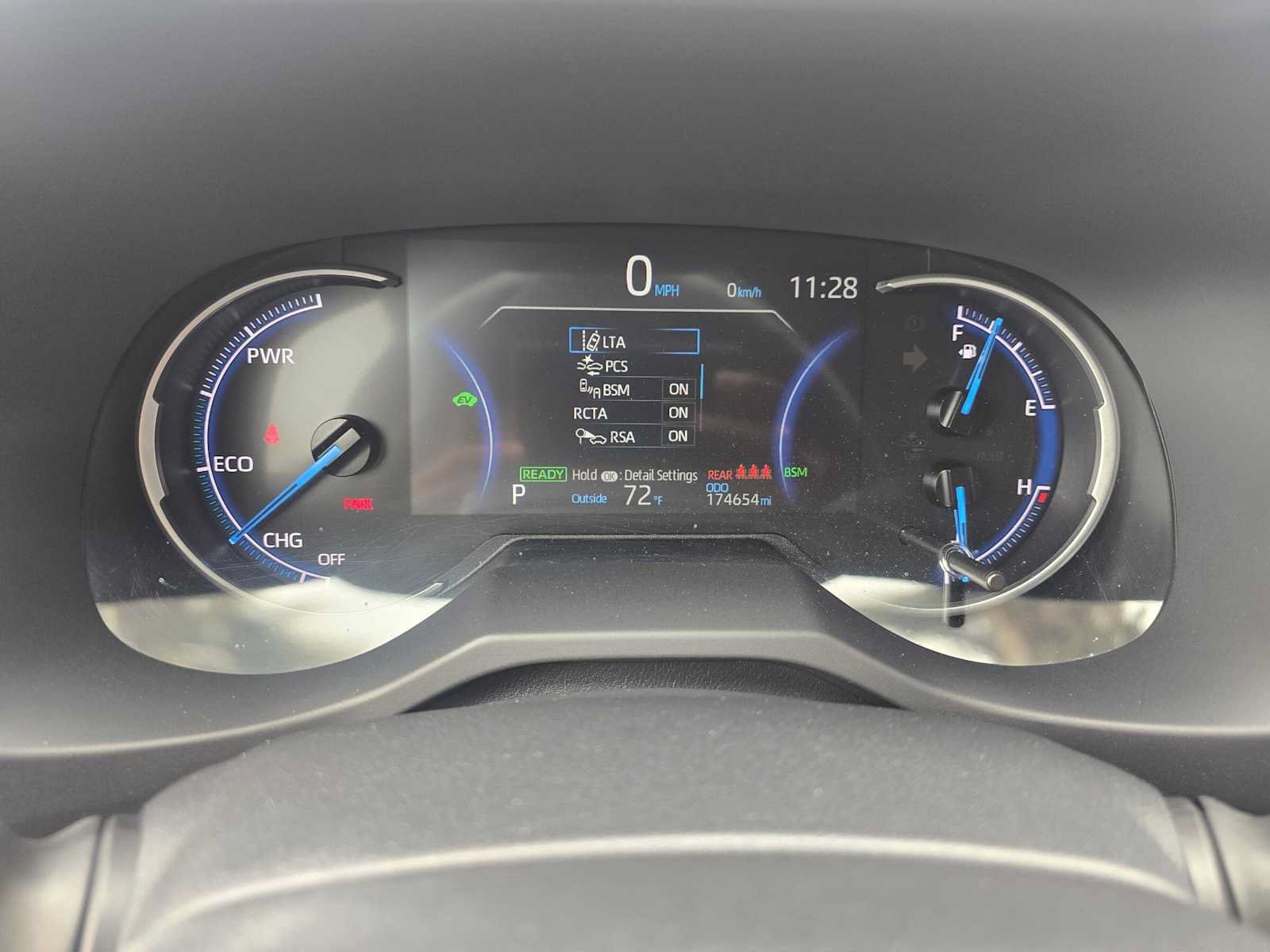 Used 2024 Toyota RAV4 XLE AWD/4WD image 25