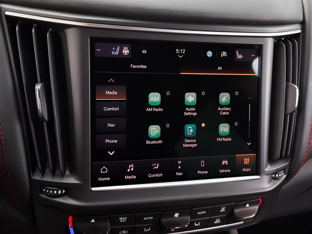 Used 2024 Maserati Levante GT Ultima image 11