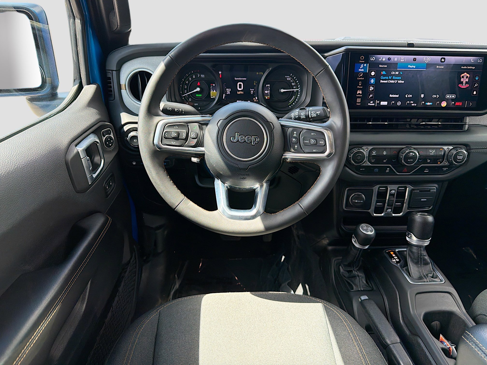 Used 2024 Jeep Wrangler Sahara image 16