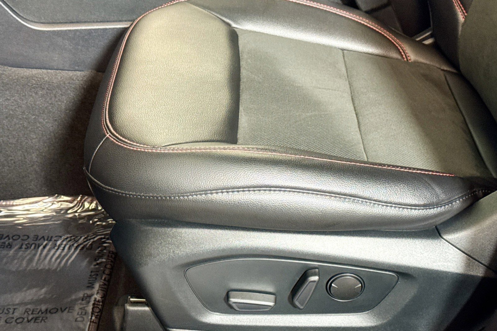 Used 2022 Ford Explorer ST-Line w/ Class IV Trailer Tow Package image 18