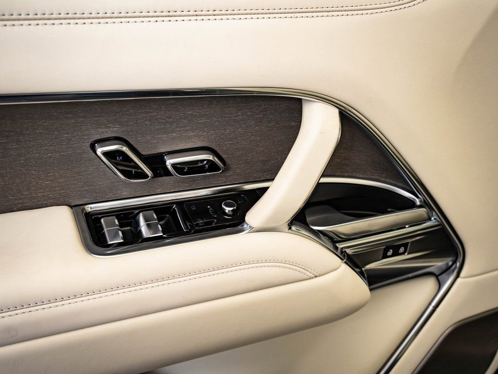 New 2026 Land Rover Range Rover SV AWD/4WD image 22