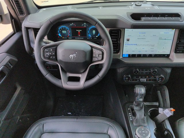 New 2026 Ford Bronco Outer Banks w/ Sasquatch Package AWD/4WD image 15