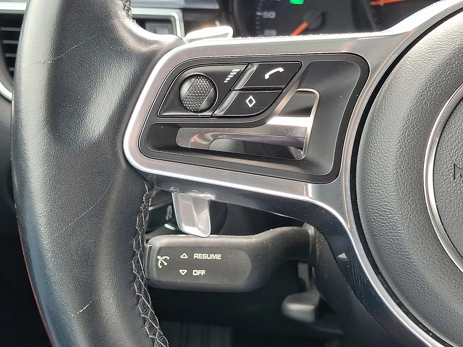 Used 2017 Porsche Macan image 24
