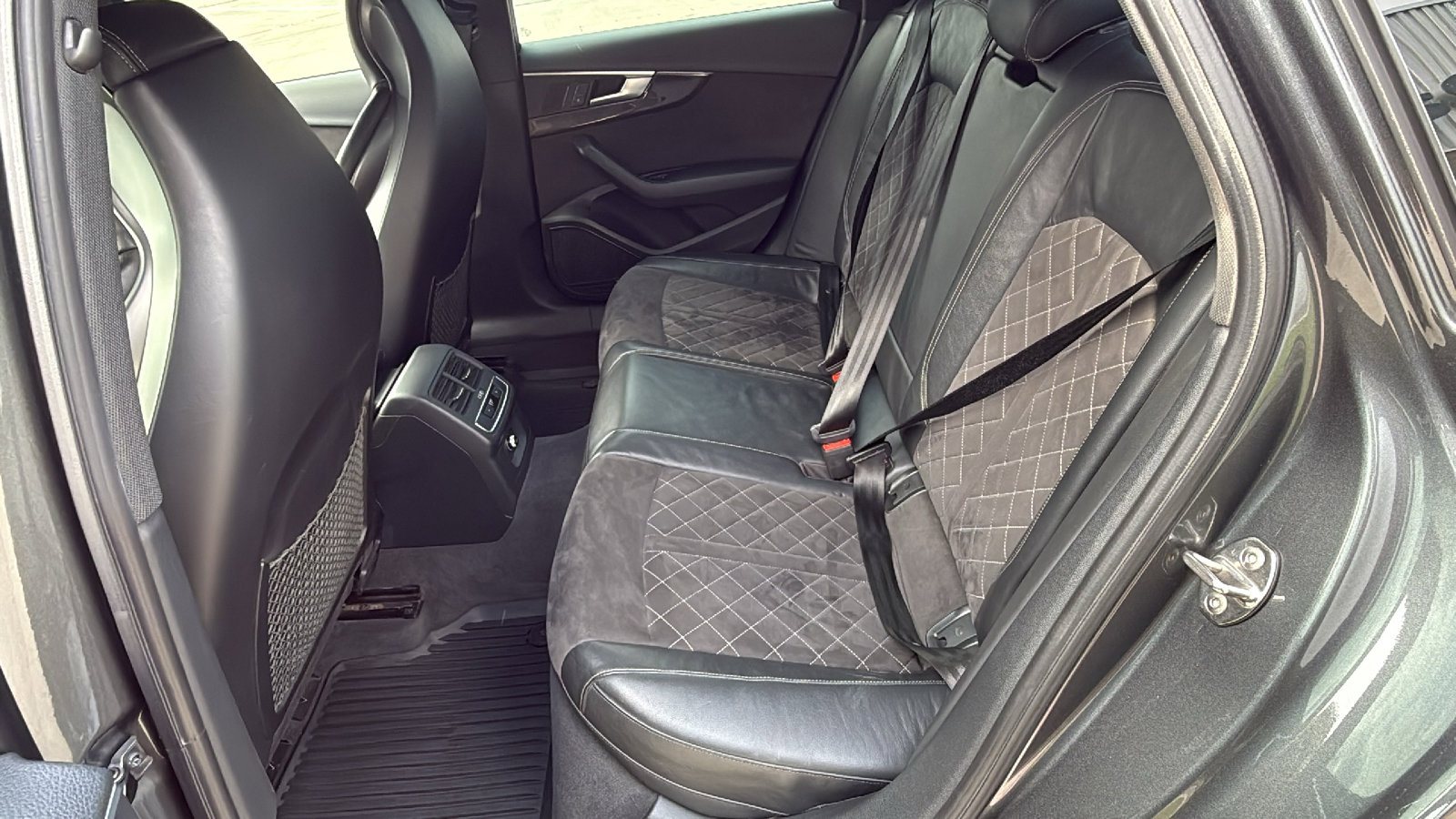 Used 2018 Audi S4 Prestige w/ Prestige Package AWD/4WD image 14
