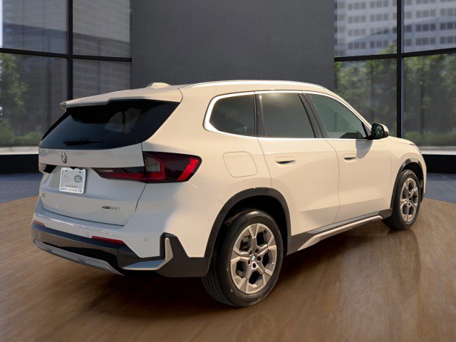 Used 2025 BMW X1 xDrive28i image 5