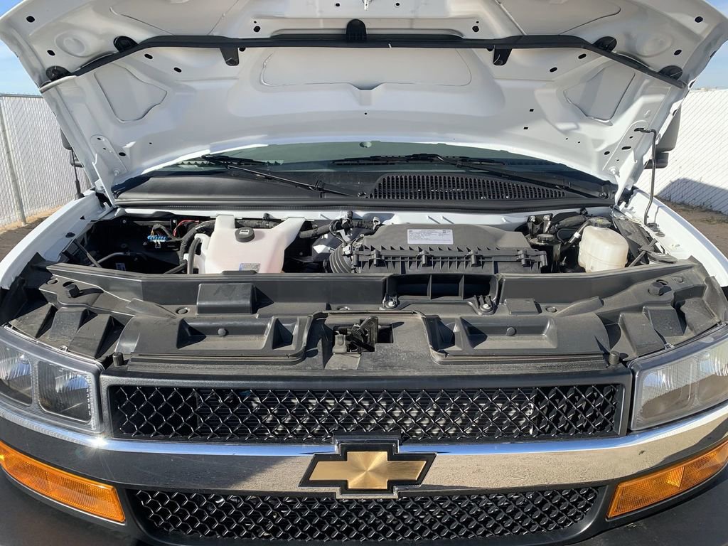 New 2025 Chevrolet Express 3500 w/ Power Convenience Package image 28