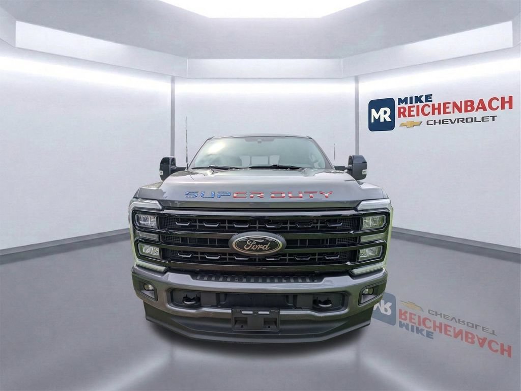Used 2024 Ford F250 Lariat w/ Black Appearance Package AWD/4WD image 9