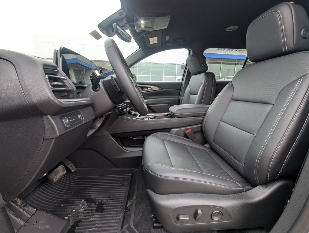 New 2026 Chevrolet Traverse LT w/ Driver Confidence Package image 11