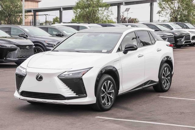 Certified 2023 Lexus RZ 450e Premium w/ Technology Package AWD/4WD image 3