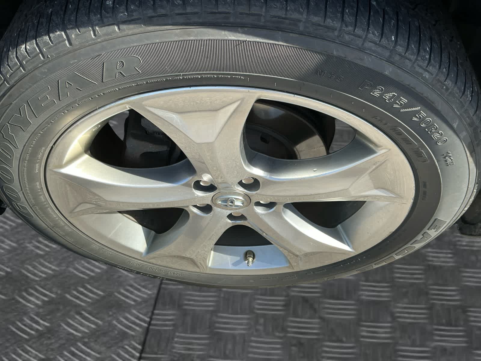 Used 2015 Toyota Venza Limited AWD/4WD image 14