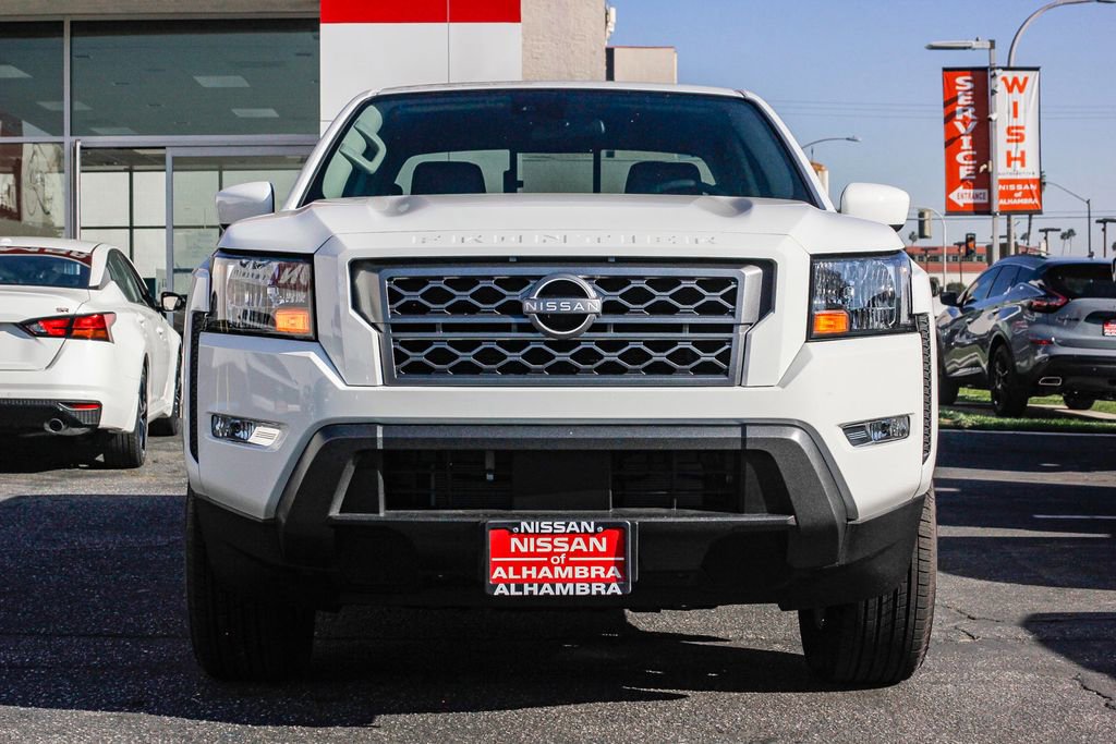 New 2024 Nissan Frontier SV w/ SV Convenience Package image 3