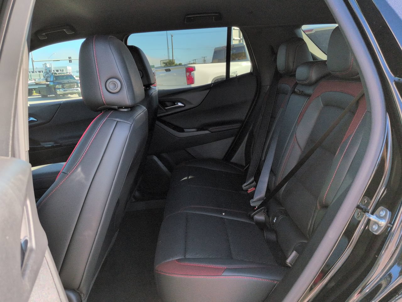 New 2027 Chevrolet Equinox RS FWD image 15