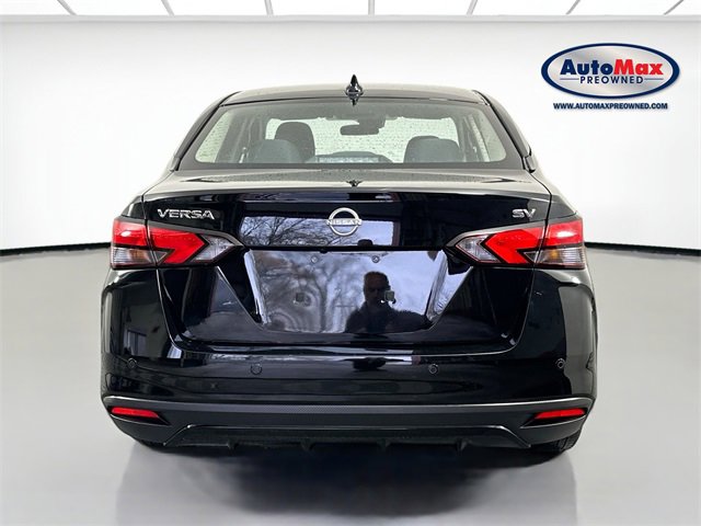 Used 2023 Nissan Versa SV image 8