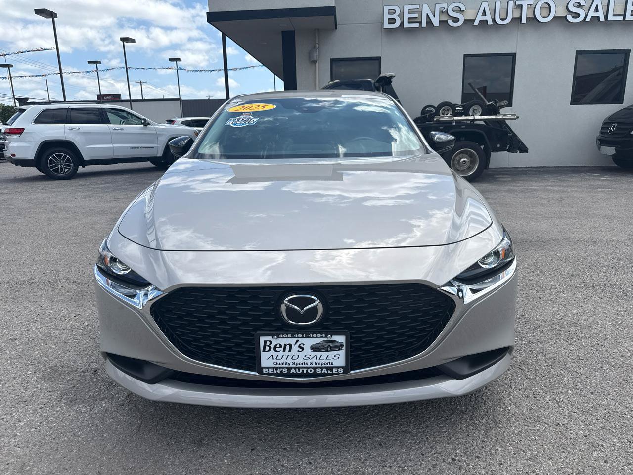 Used 2025 MAZDA MAZDA3 s FWD image 3