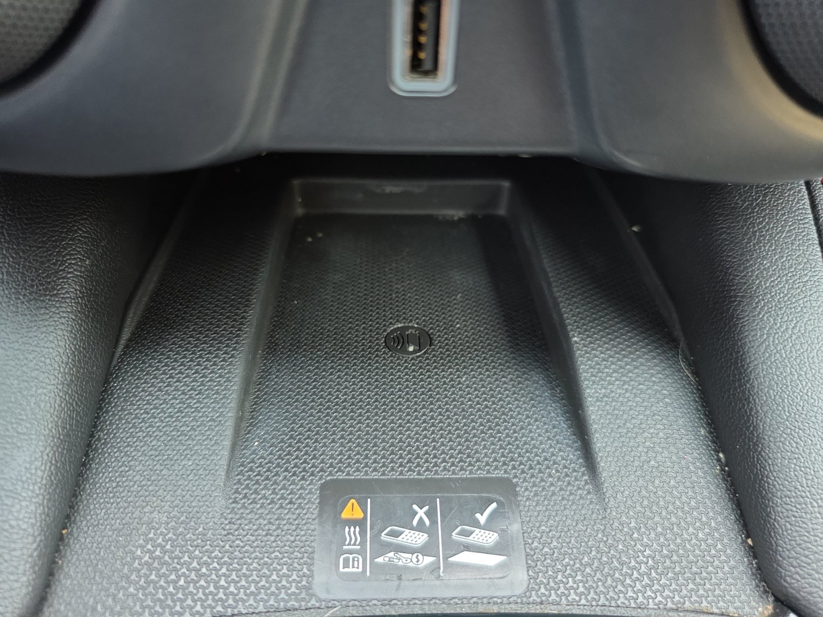 Used 2019 Chevrolet Blazer RS FWD image 16
