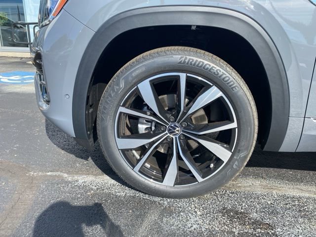 New 2026 Volkswagen Atlas Cross Sport SEL Premium R-Line AWD/4WD image 14