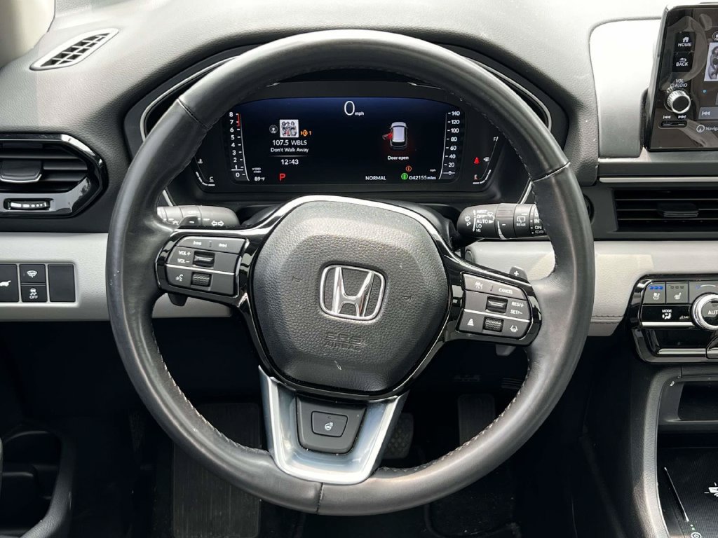Used 2023 Honda Pilot Elite image 15
