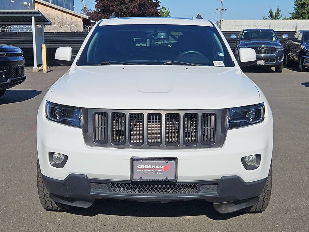 Used 2013 Jeep Grand Cherokee Laredo AWD/4WD image 2