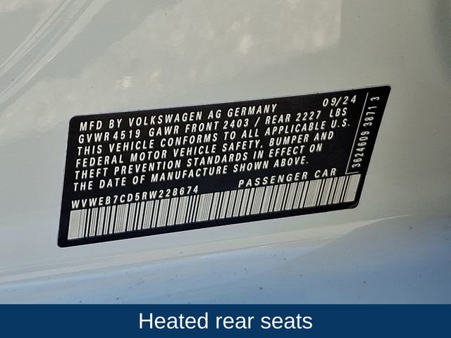 Used 2024 Volkswagen Golf R AWD/4WD image 27