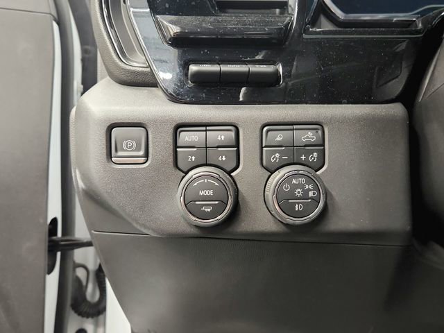 Used 2023 Chevrolet Silverado 1500 ZR2 w/ Technology Package AWD/4WD image 35
