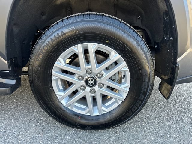 Certified 2026 Toyota Sequoia SR5 AWD/4WD image 18