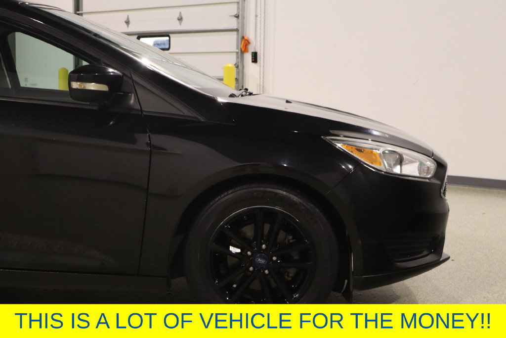 Used 2015 Ford Focus SE FWD image 12