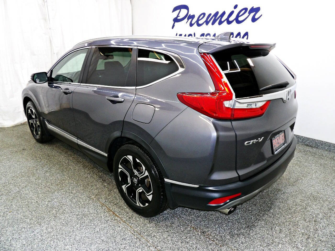 Used 2017 Honda CR-V Touring image 4