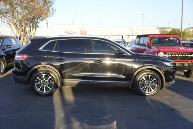 Used 2023 Lincoln Nautilus FWD w/ Premium Package image 5