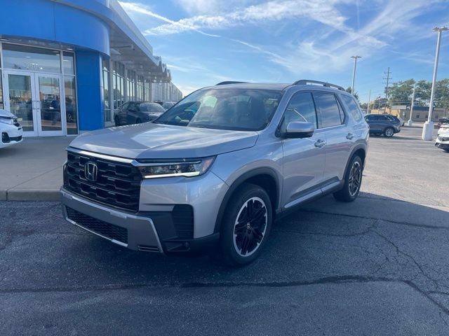 New 2026 Honda Pilot Touring image 2