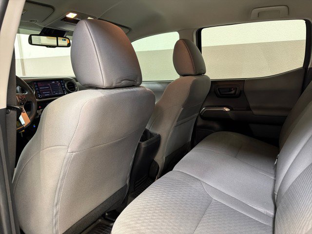 Used 2022 Toyota Tacoma SR5 w/ Technology Package image 39