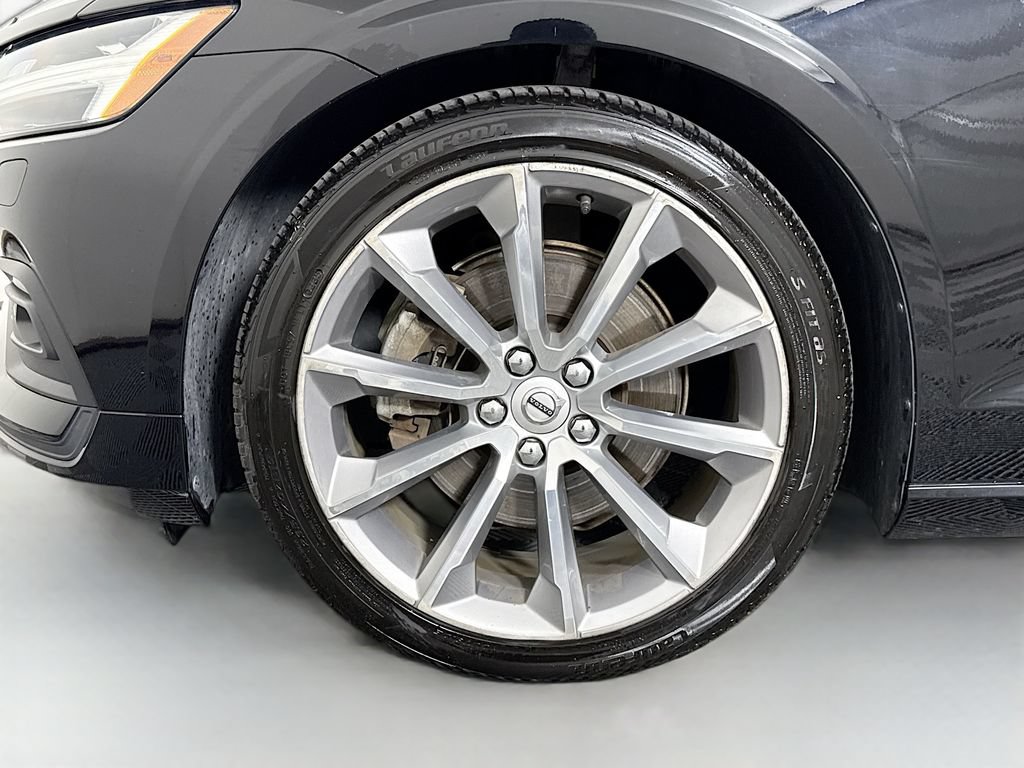 Used 2019 Volvo S60 T5 Momentum w/ Multimedia Package FWD image 31