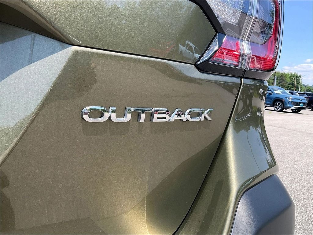 Used 2025 Subaru Outback Limited w/ Popular Package #2 AWD/4WD image 27
