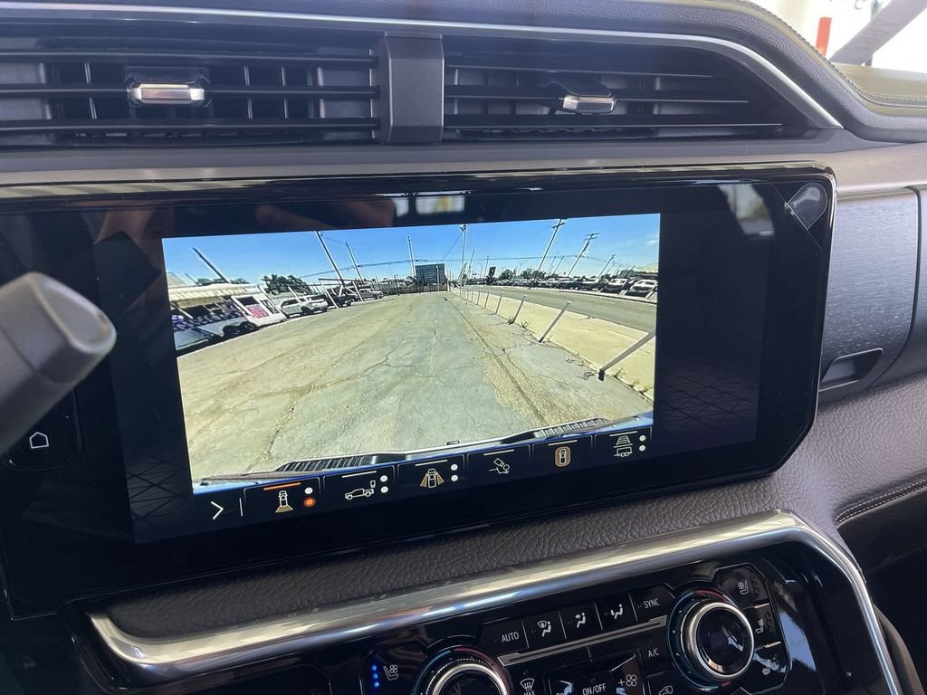 New 2026 GMC Sierra 2500 Denali w/ Denali Reserve Package AWD/4WD image 15