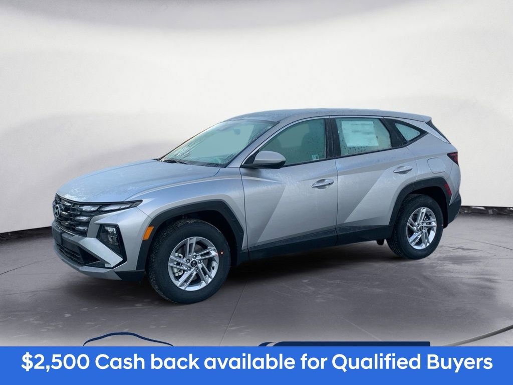 New 2025 Hyundai Tucson SE image 1