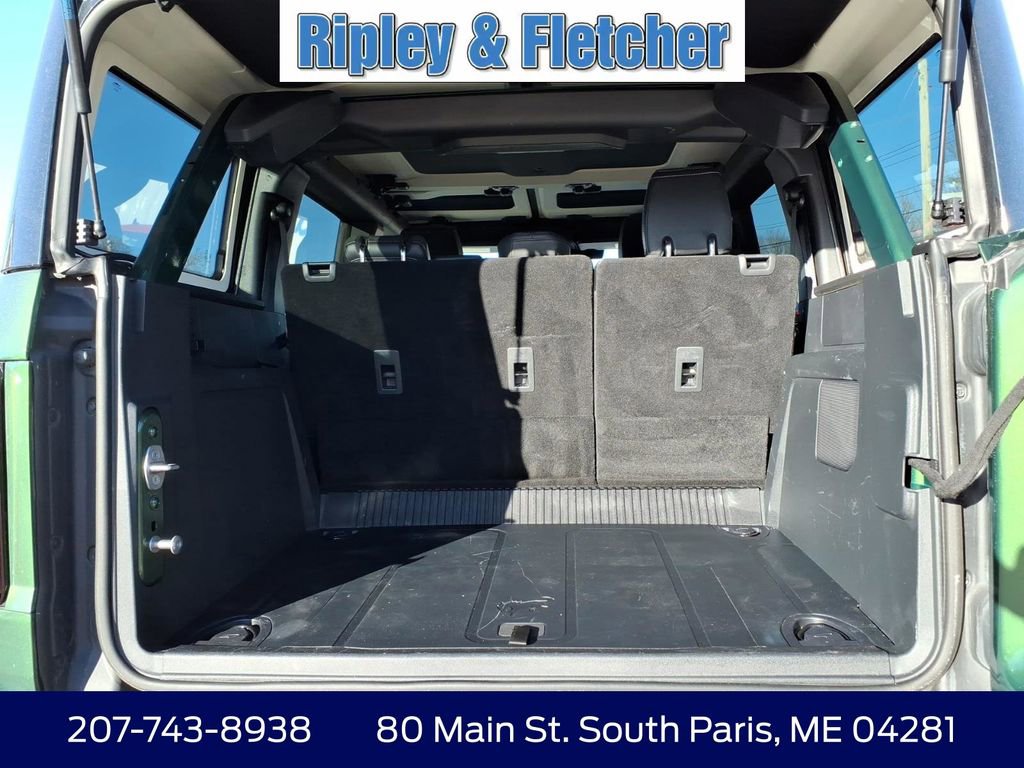 Used 2025 Ford Bronco Badlands image 9