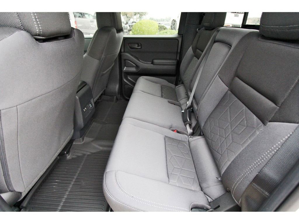 New 2026 Nissan Frontier SV w/ SV Convenience Package RWD image 7