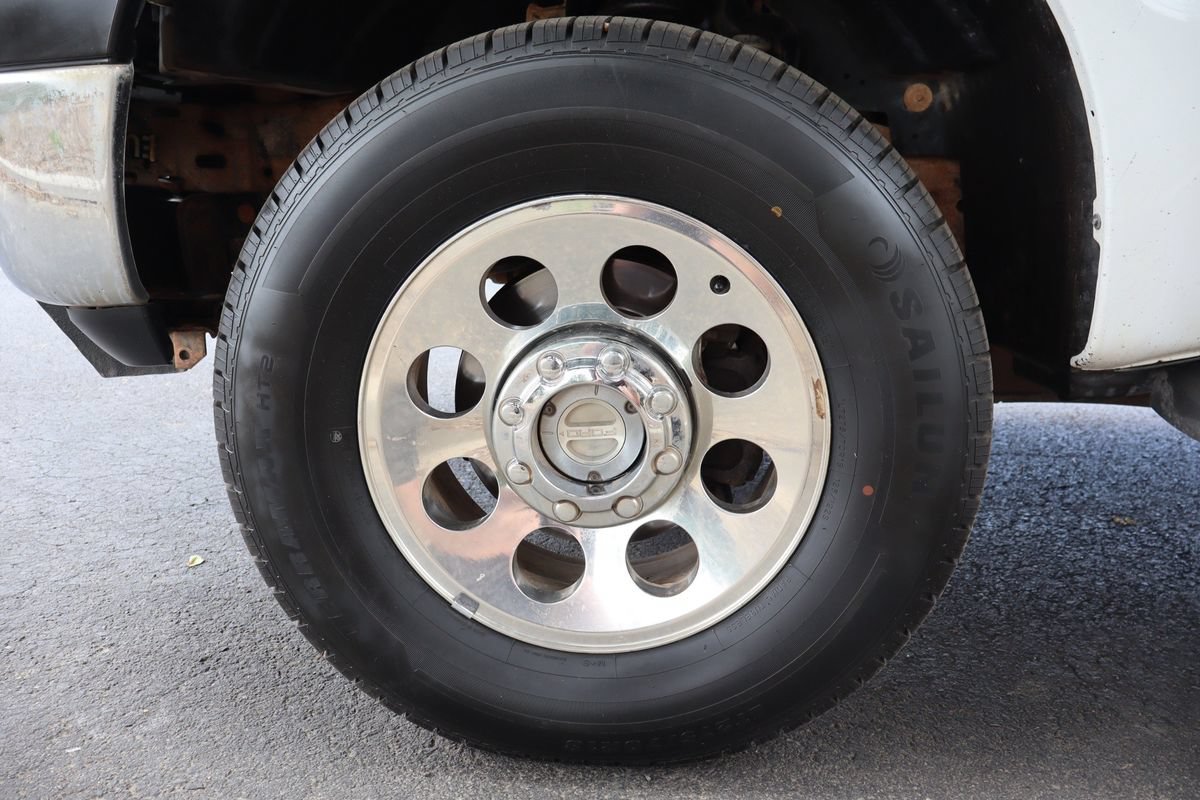 Used 2005 Ford F350 XL AWD/4WD image 38