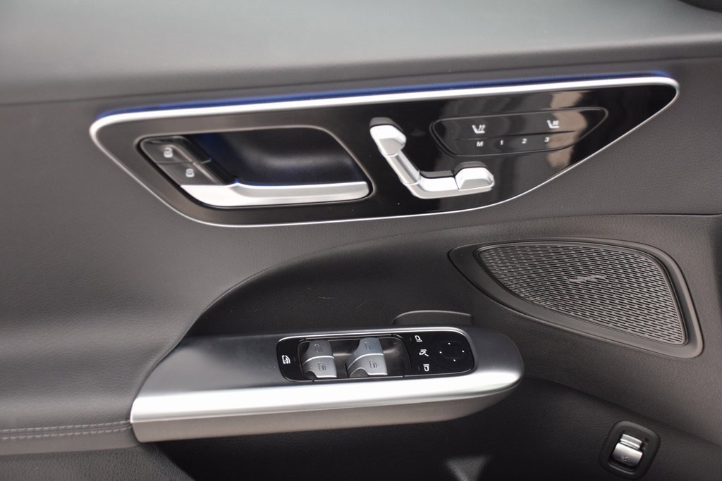 Certified 2025 Mercedes-Benz C 300 Sedan image 21