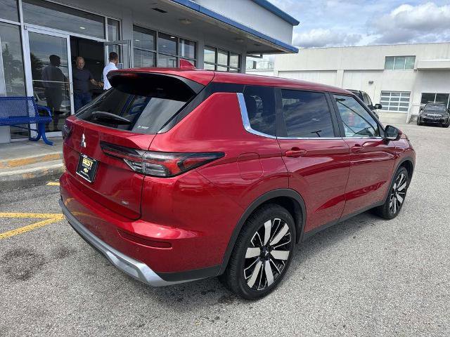 Used 2025 Mitsubishi Outlander AWD image 8