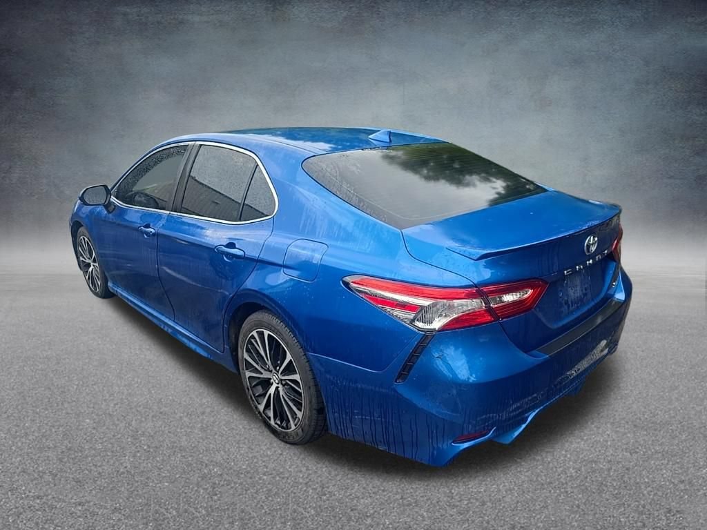 Used 2019 Toyota Camry SE FWD image 5