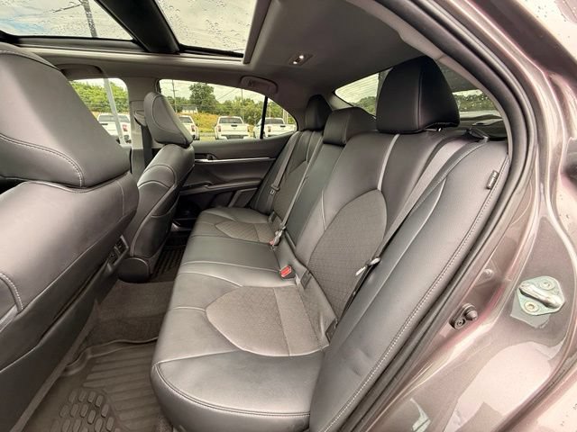 Used 2020 Toyota Camry XSE FWD image 17