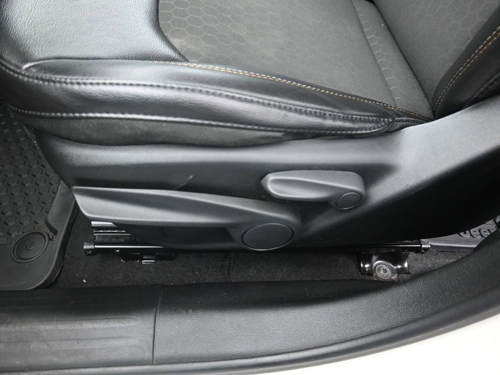 Used 2020 Jeep Compass Latitude w/ Cold Weather Group image 23