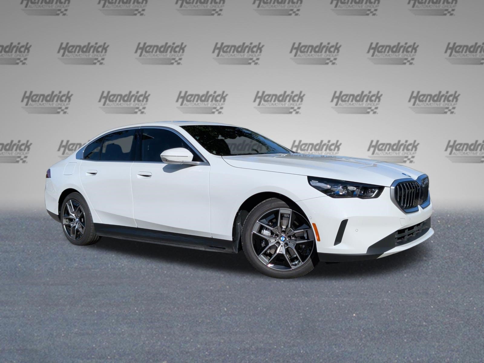 Certified 2026 BMW i5 eDrive40 w/ Premium Package RWD image 2
