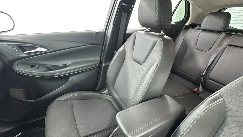 Used 2023 Buick Encore GX Select image 13