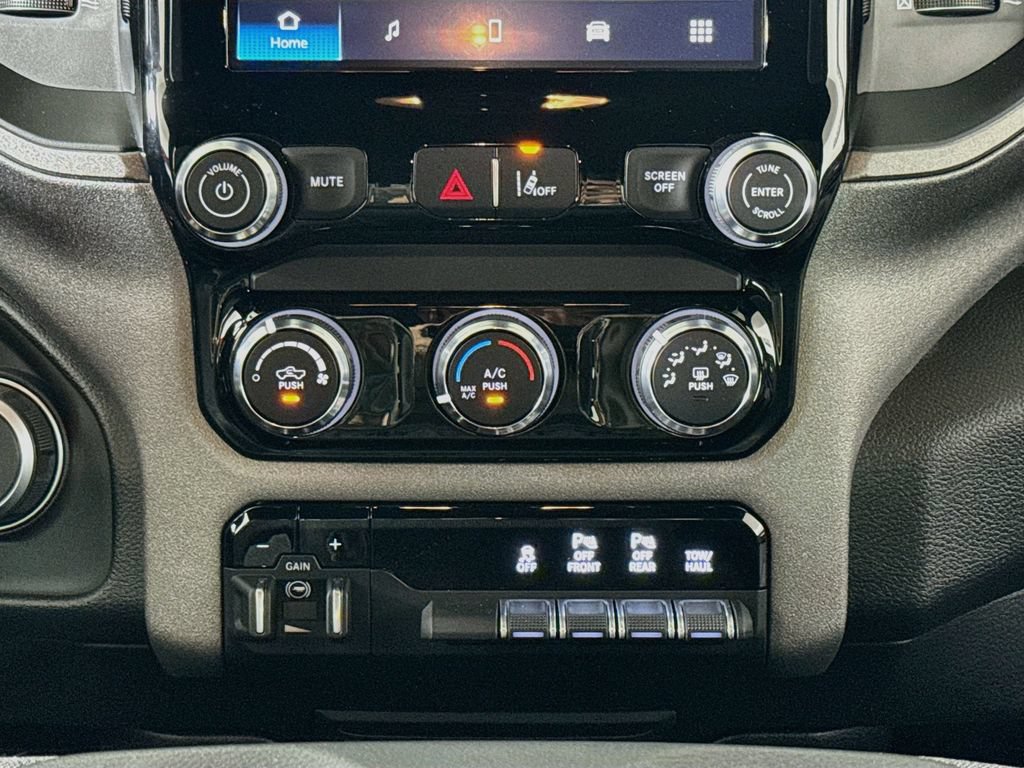 Used 2025 RAM 1500 Tradesman w/ Night Edition AWD/4WD image 15