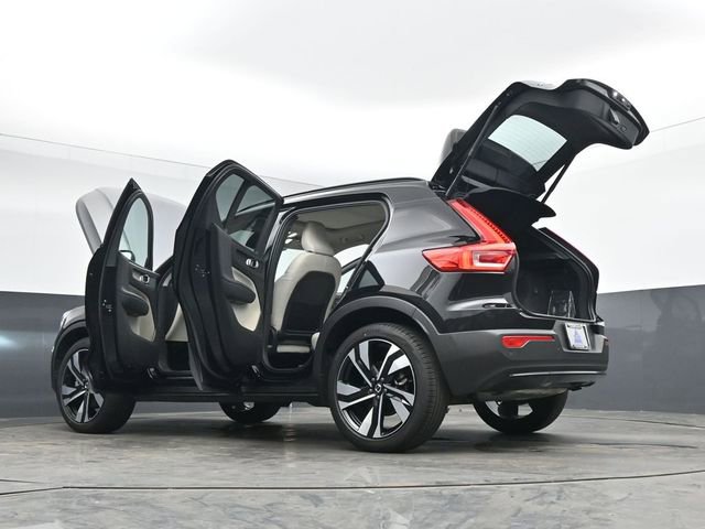 Used 2024 Volvo XC40 B5 Plus w/ Climate Package image 56